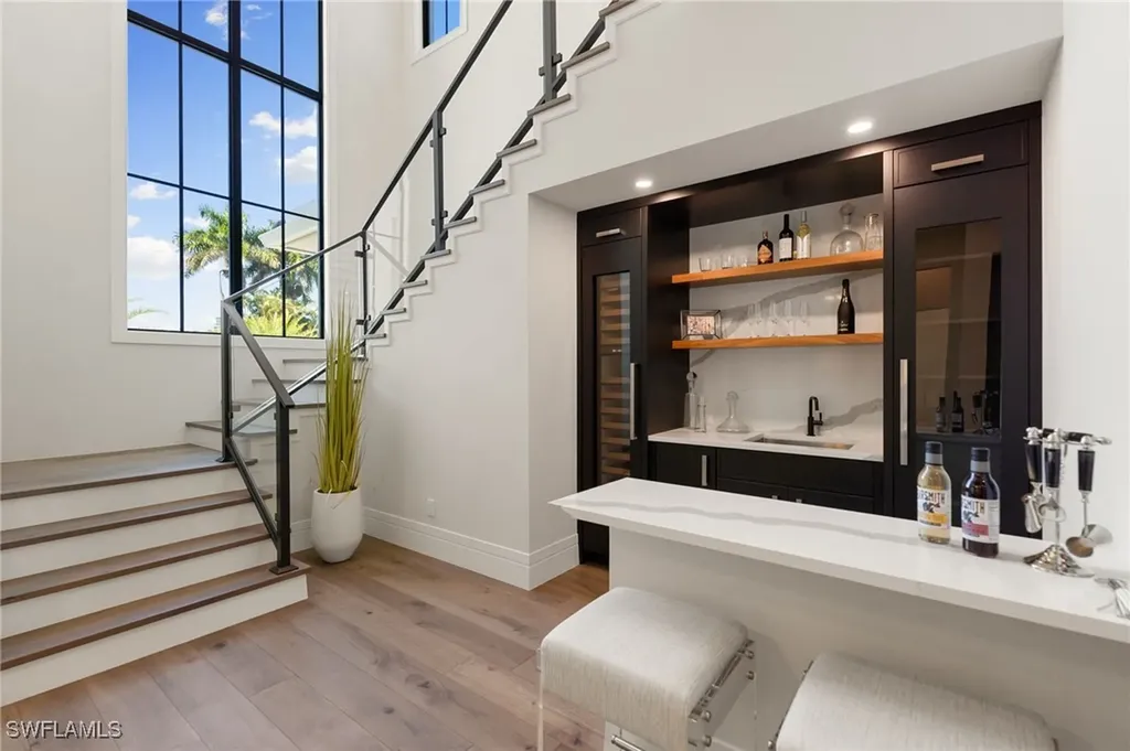 3540 Crayton Road Naples FL 34103