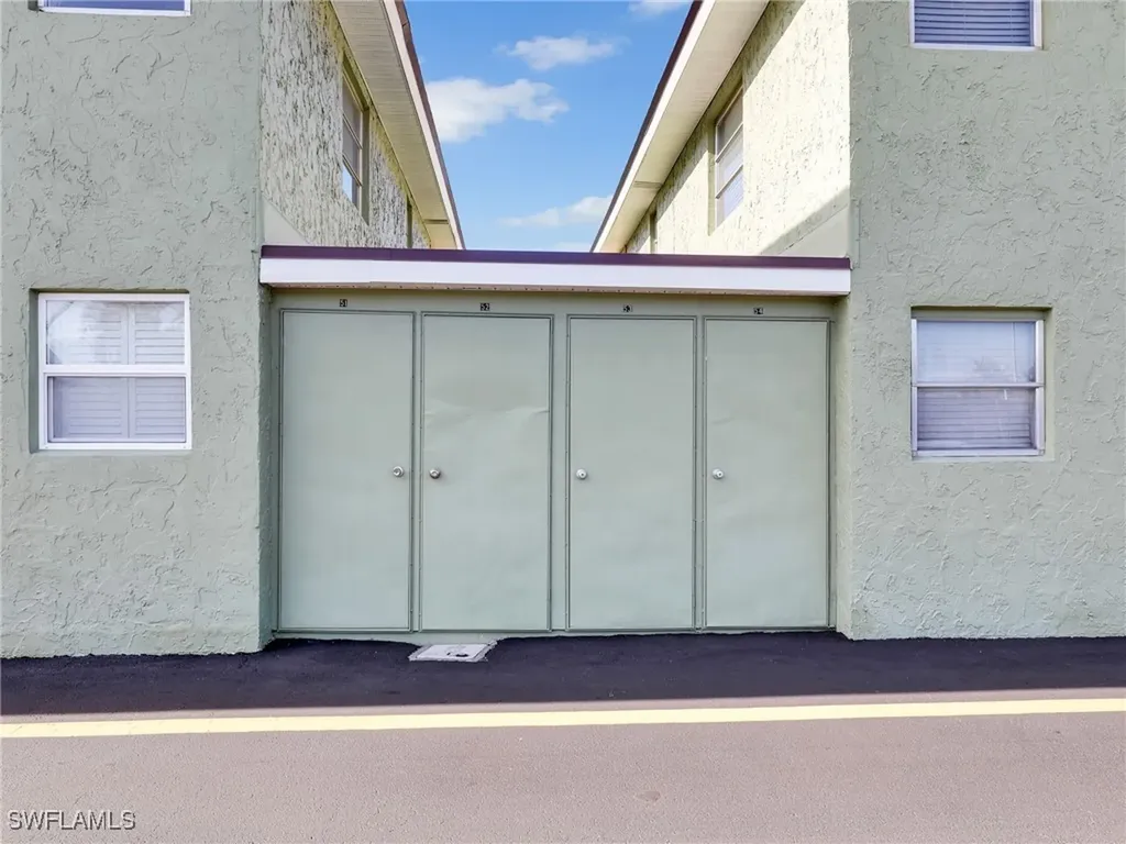 1400 Pompei Lane Naples FL 34103