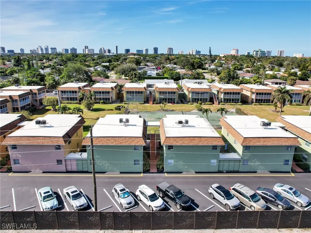 1400 Pompei Lane Naples FL 34103