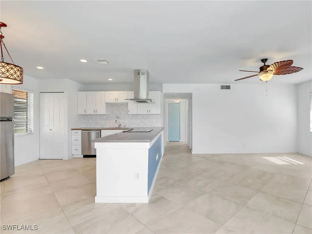 1400 Pompei Lane Naples FL 34103