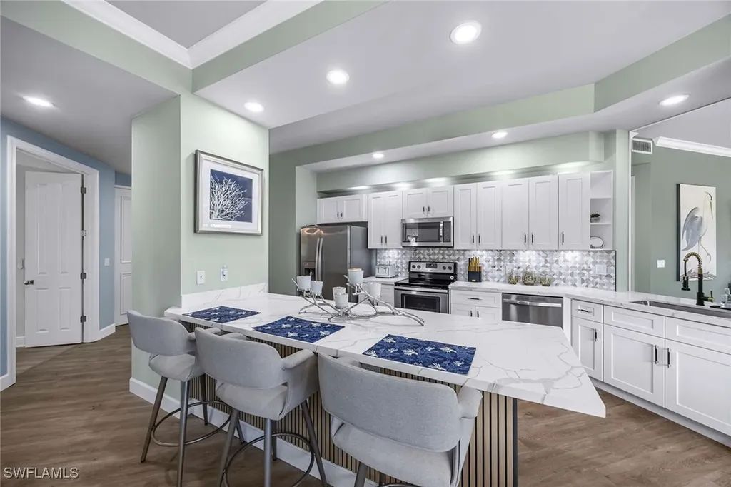 10620 Gulf Shore Drive Naples FL 34108
