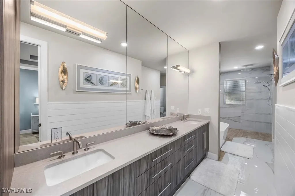 10620 Gulf Shore Drive Naples FL 34108