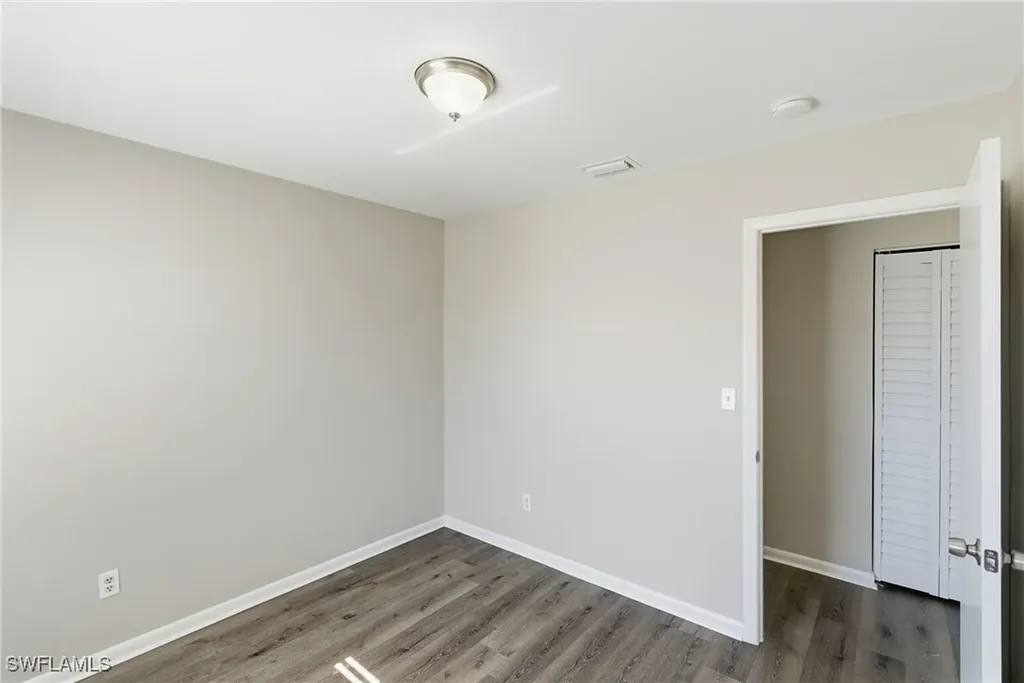 5283 17th Place SW Naples FL 34116
