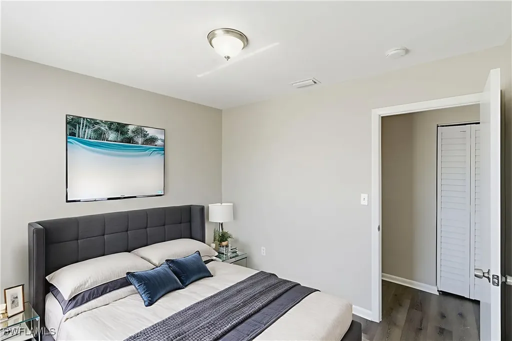 5283 17th Place SW Naples FL 34116