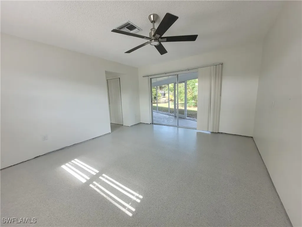 10131 Main Drive Bonita Springs FL 34135