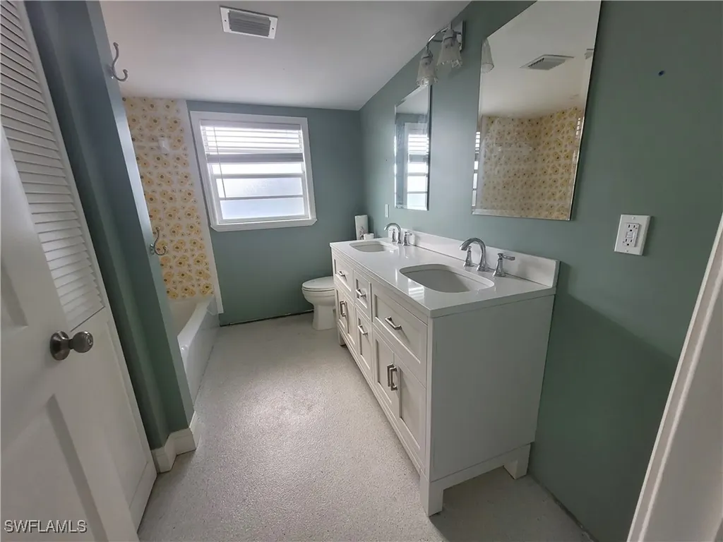 10131 Main Drive Bonita Springs FL 34135