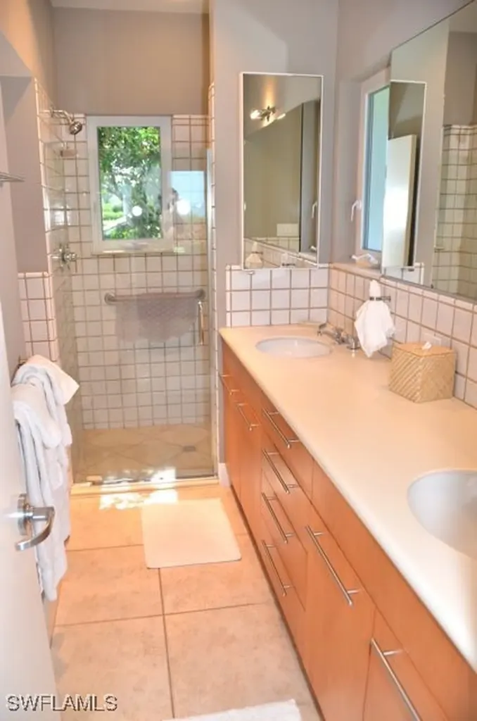 56 Gulf Shore Boulevard S Naples FL 34102