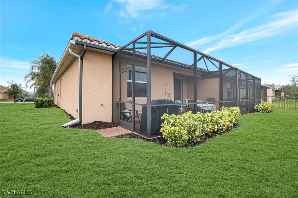 1653 Alameda Drive Naples FL 34120