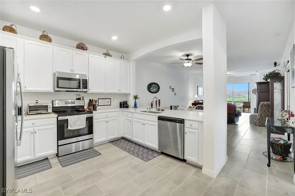1653 Alameda Drive Naples FL 34120