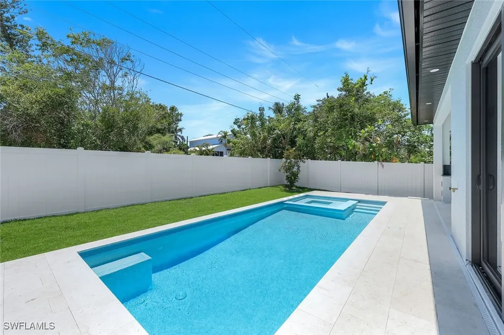 1312 Trail Terrace Drive Naples FL 34103