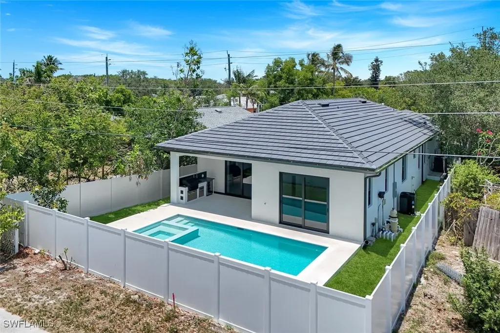 1312 Trail Terrace Drive Naples FL 34103