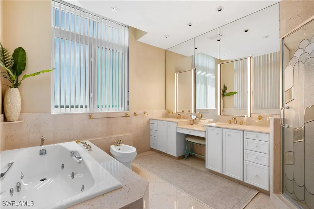 7515 Pelican Bay Boulevard Naples FL 34108