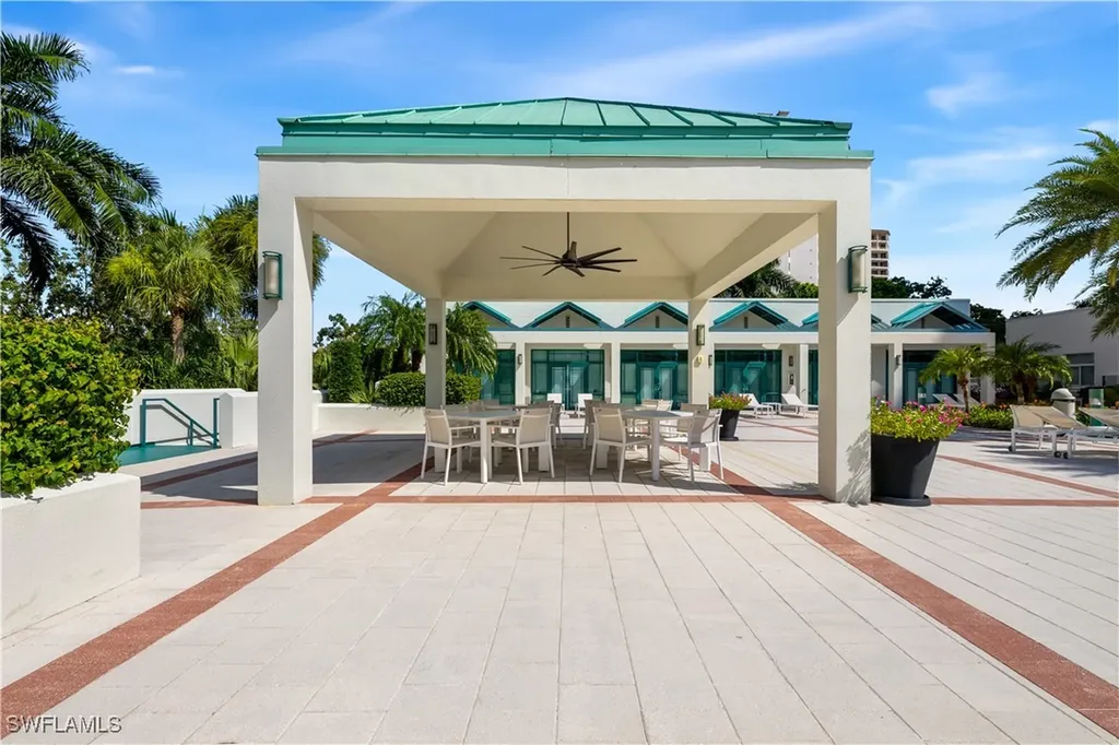 7515 Pelican Bay Boulevard Naples FL 34108