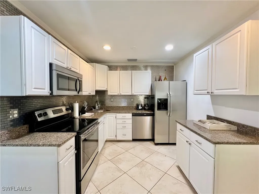 771 94th Avenue N Naples FL 34108