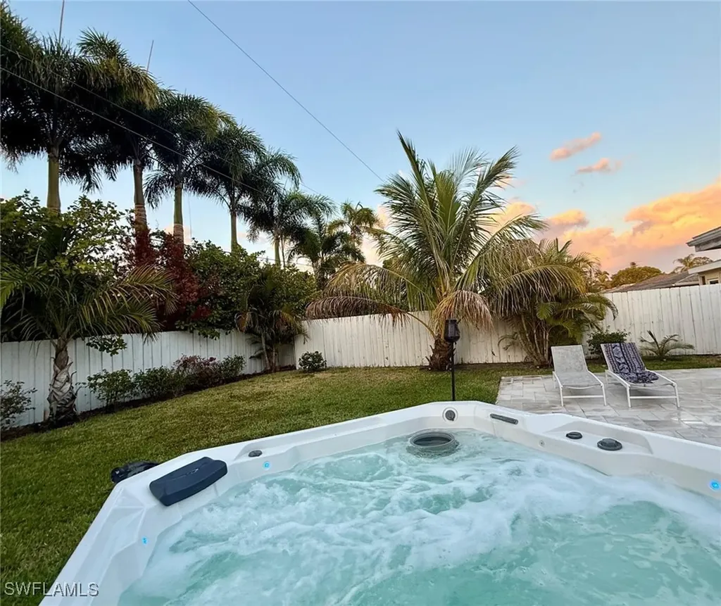 771 94th Avenue N Naples FL 34108