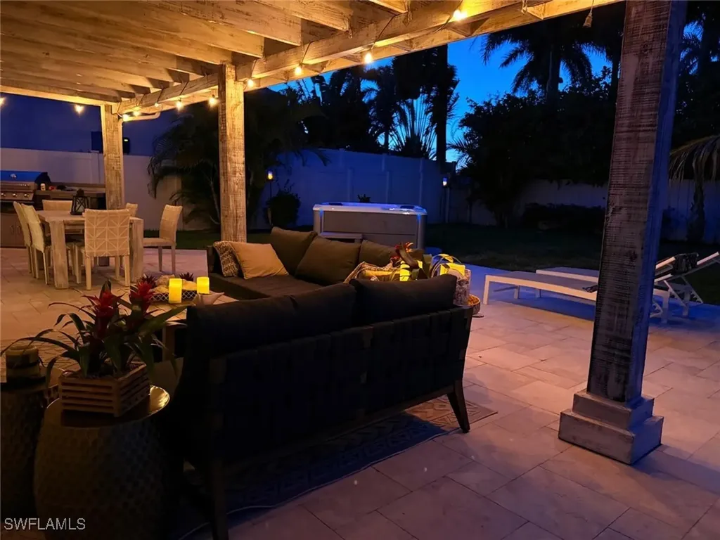 771 94th Avenue N Naples FL 34108