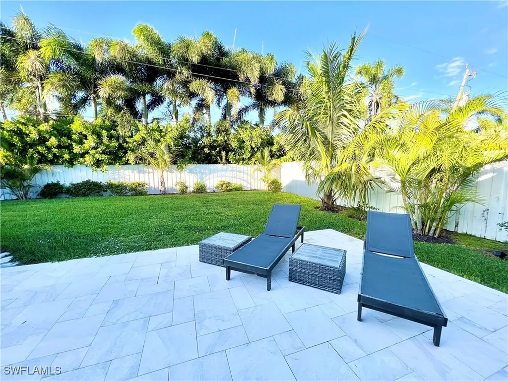 771 94th Avenue N Naples FL 34108