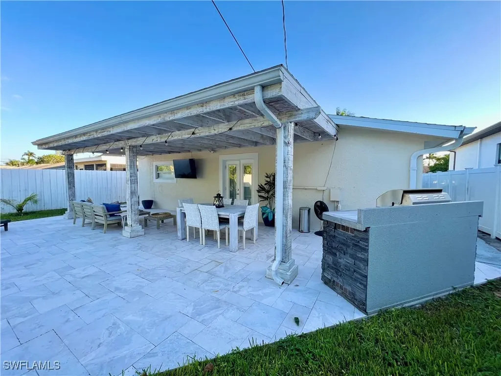 771 94th Avenue N Naples FL 34108