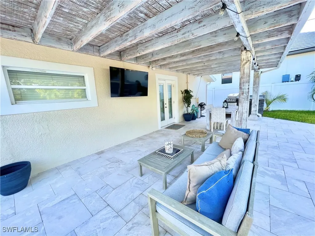 771 94th Avenue N Naples FL 34108