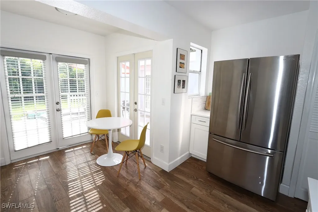 714 11th Street N Naples FL 34102
