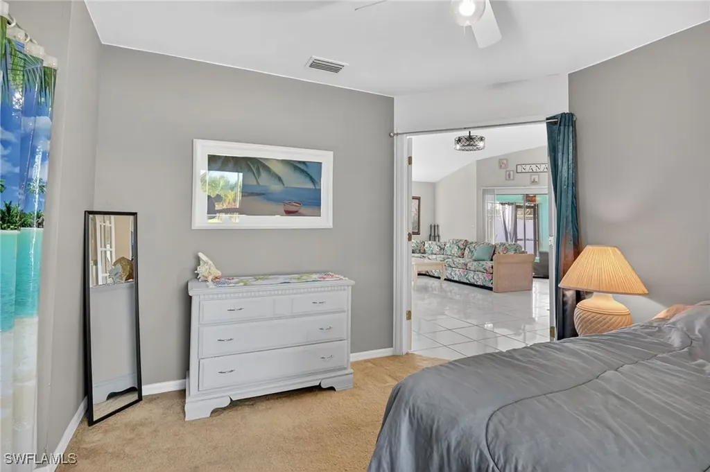 1105 SW 11th Place Cape Coral FL 33991