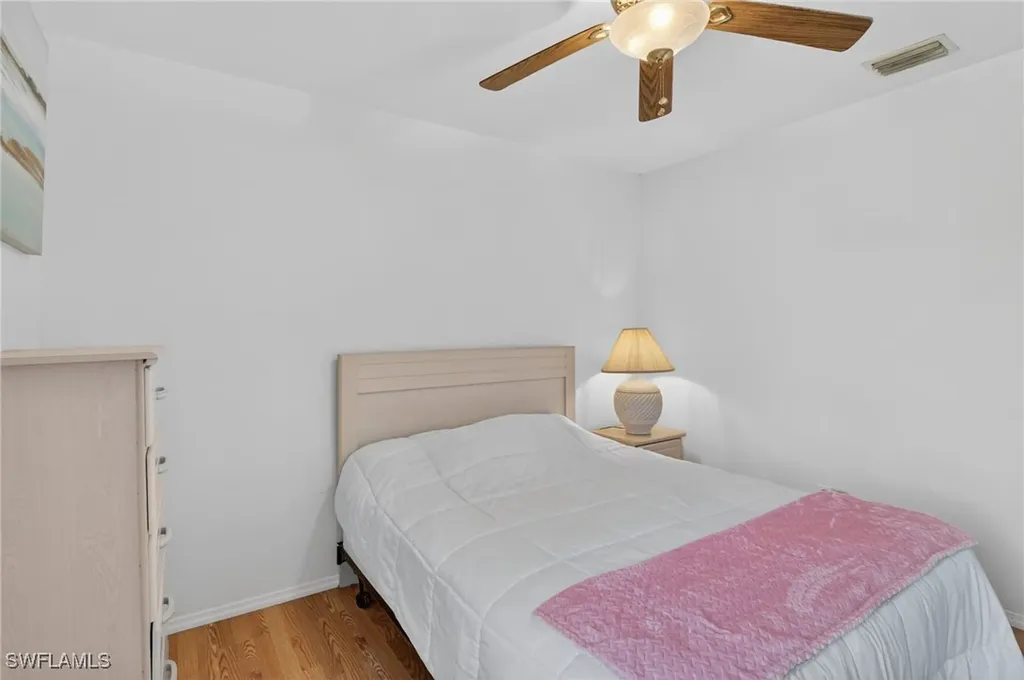 1105 SW 11th Place Cape Coral FL 33991