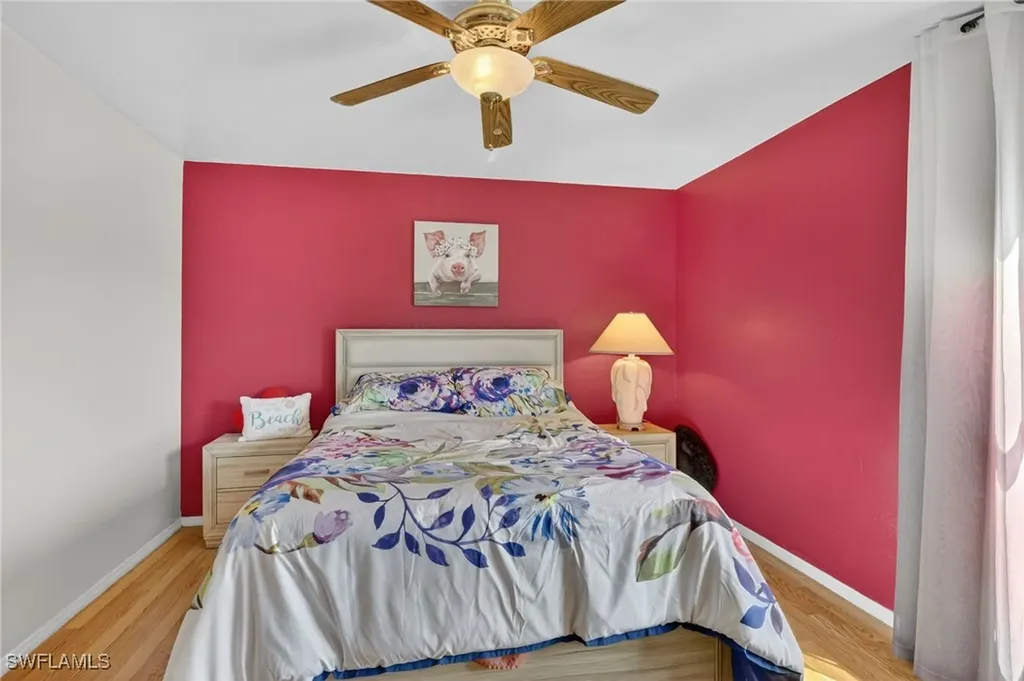 1105 SW 11th Place Cape Coral FL 33991