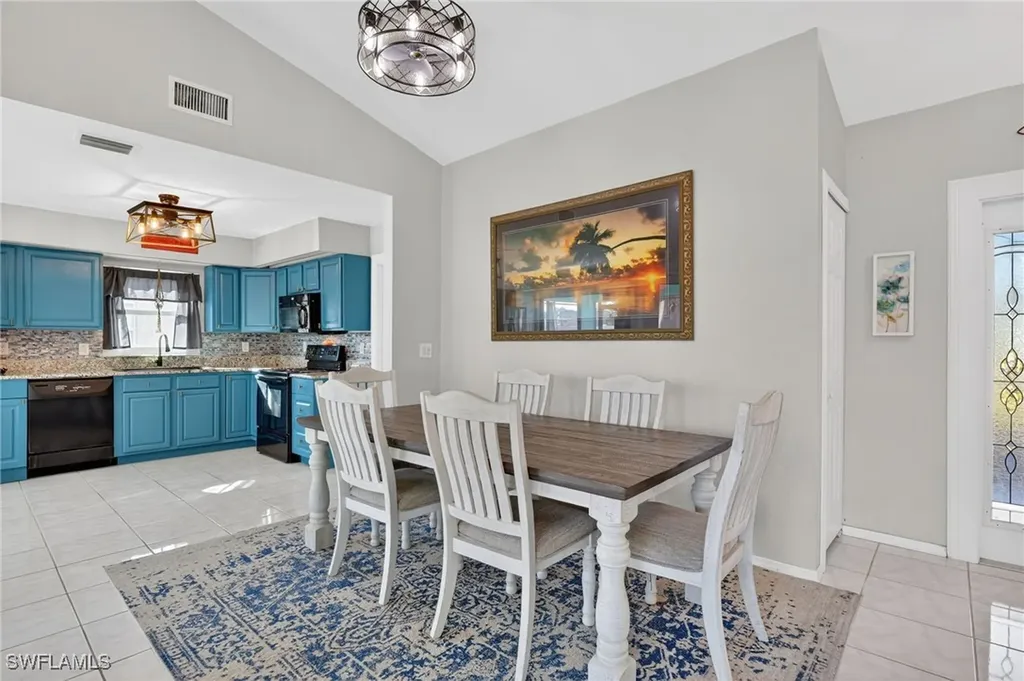 1105 SW 11th Place Cape Coral FL 33991