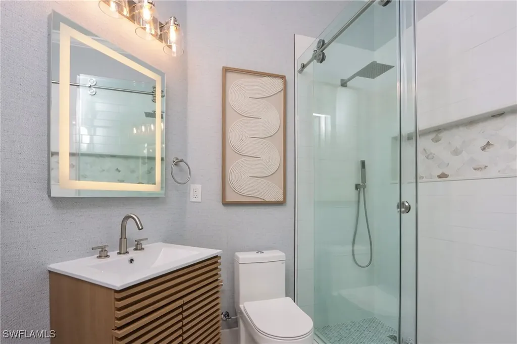 678 11th Avenue S Naples FL 34102