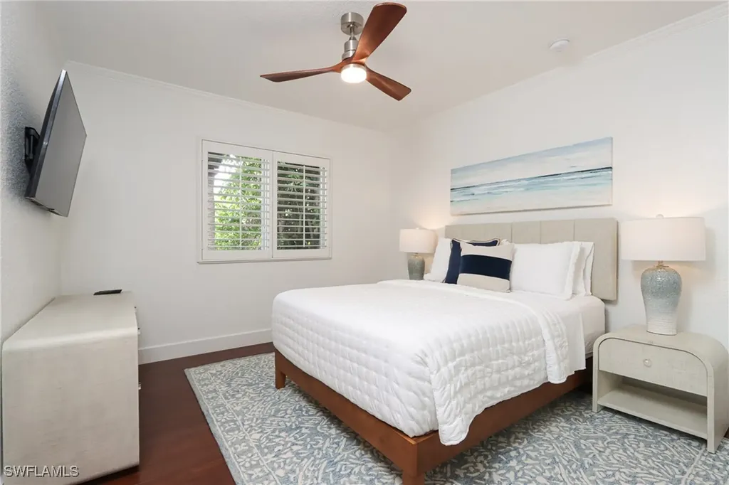 678 11th Avenue S Naples FL 34102