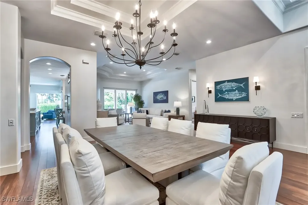 678 11th Avenue S Naples FL 34102