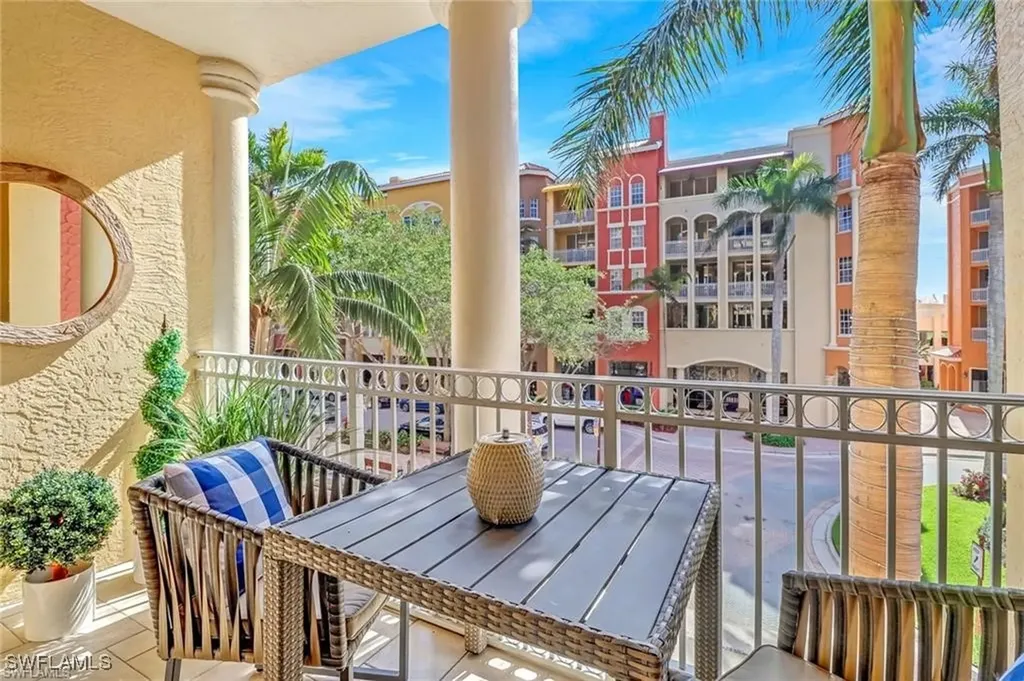 410 Bayfront Place Naples FL 34102