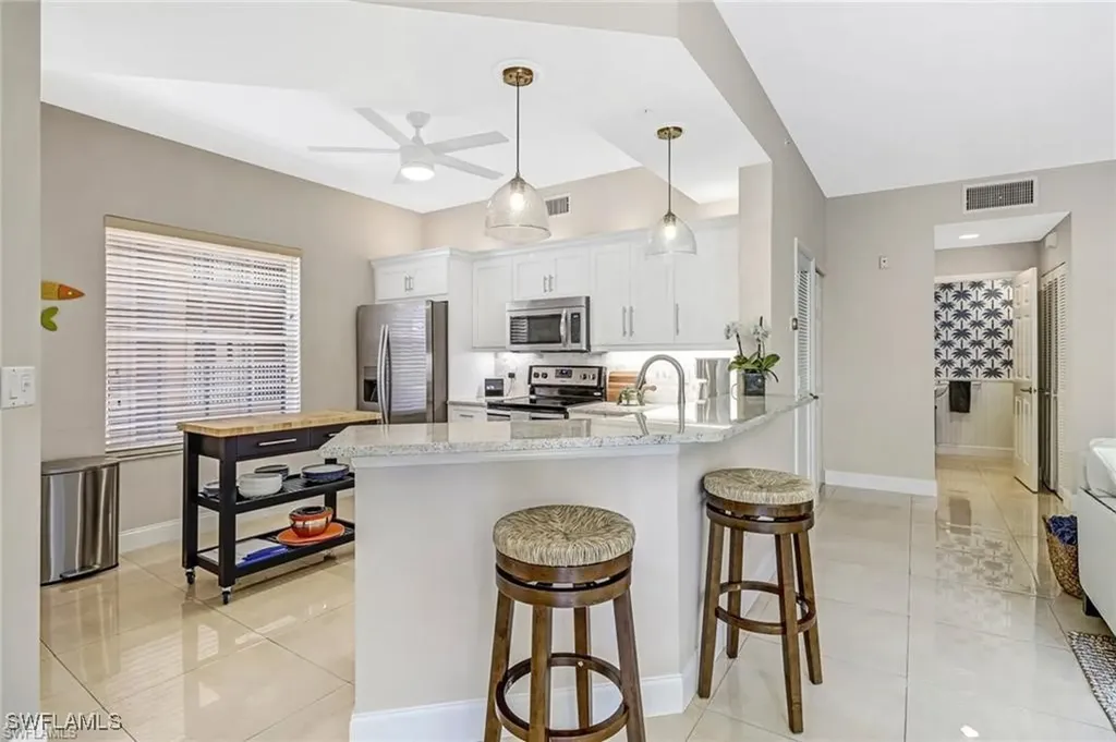 410 Bayfront Place Naples FL 34102