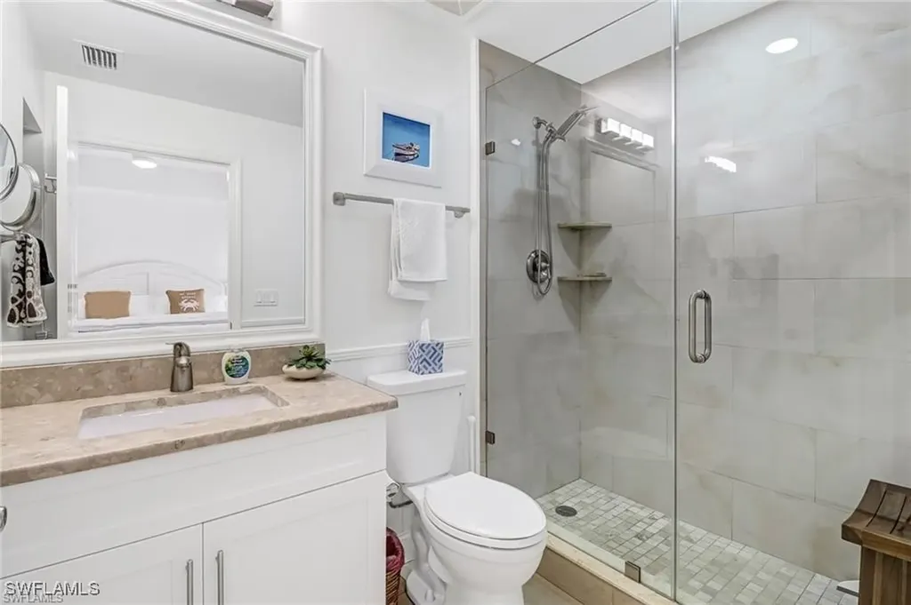 410 Bayfront Place Naples FL 34102