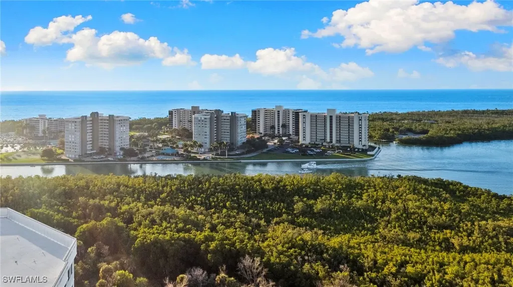 325 Dunes Boulevard Naples FL 34110