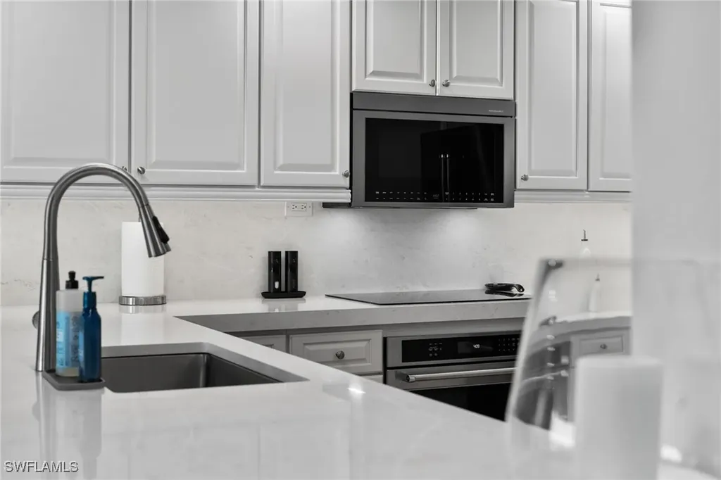 325 Dunes Boulevard Naples FL 34110