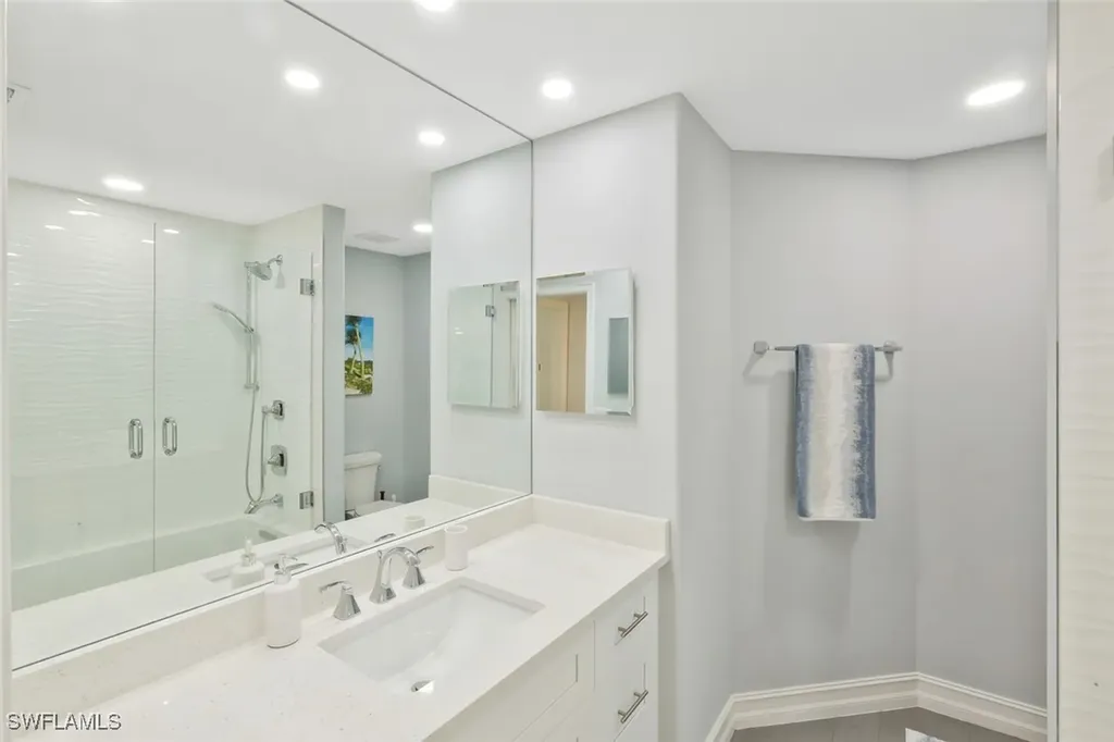 905 Carrick Bend Circle Naples FL 34110
