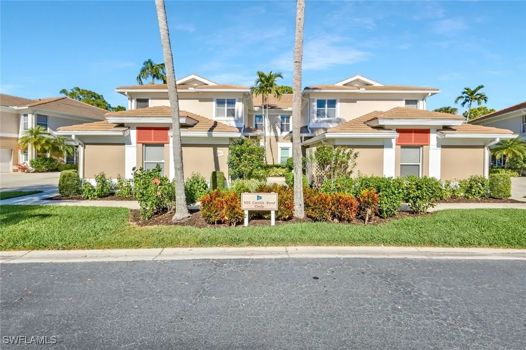 905 Carrick Bend Circle Naples FL 34110