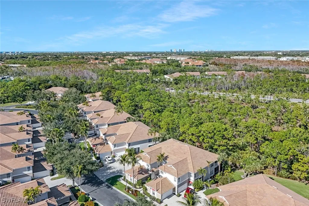 905 Carrick Bend Circle Naples FL 34110