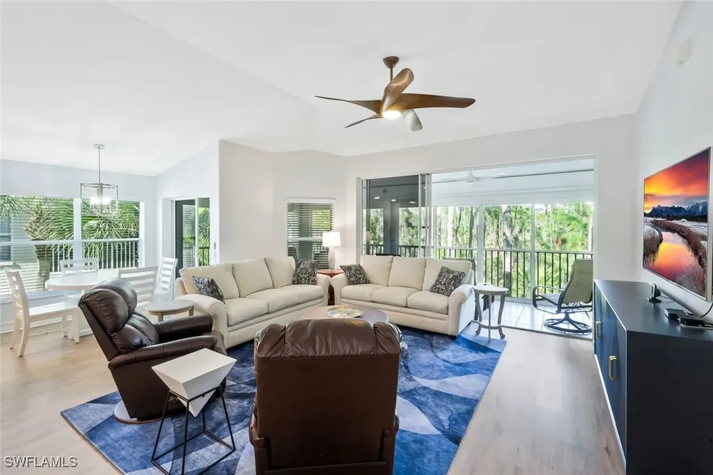 905 Carrick Bend Circle Naples FL 34110