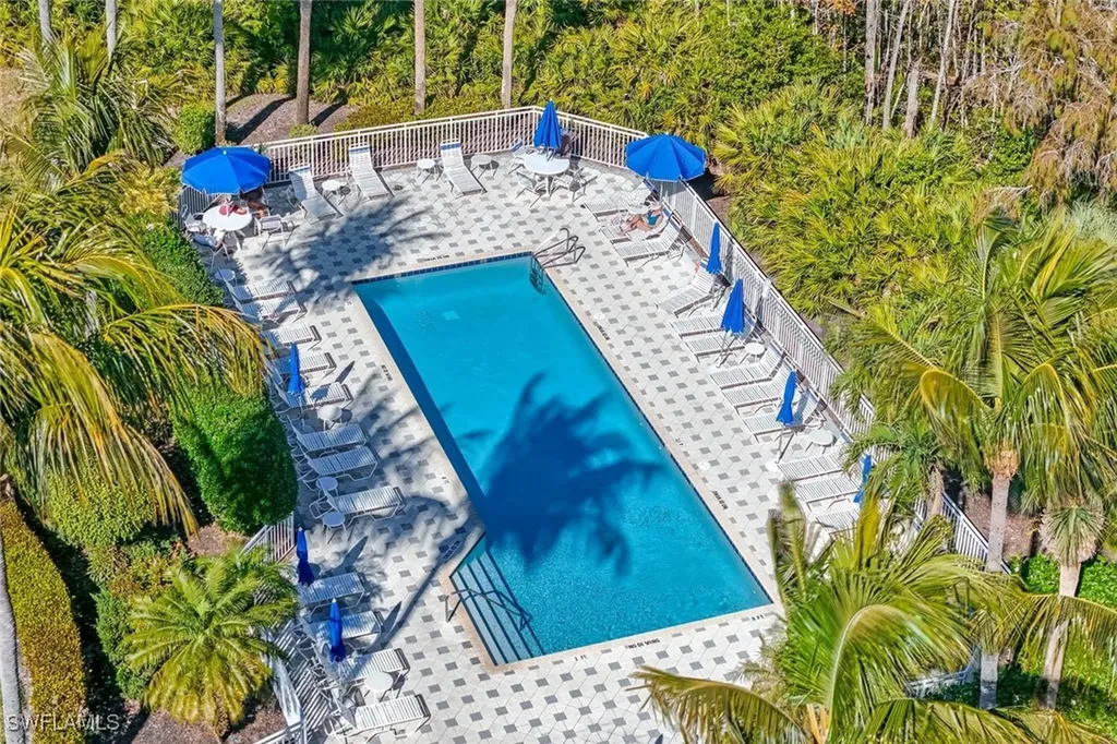 905 Carrick Bend Circle Naples FL 34110
