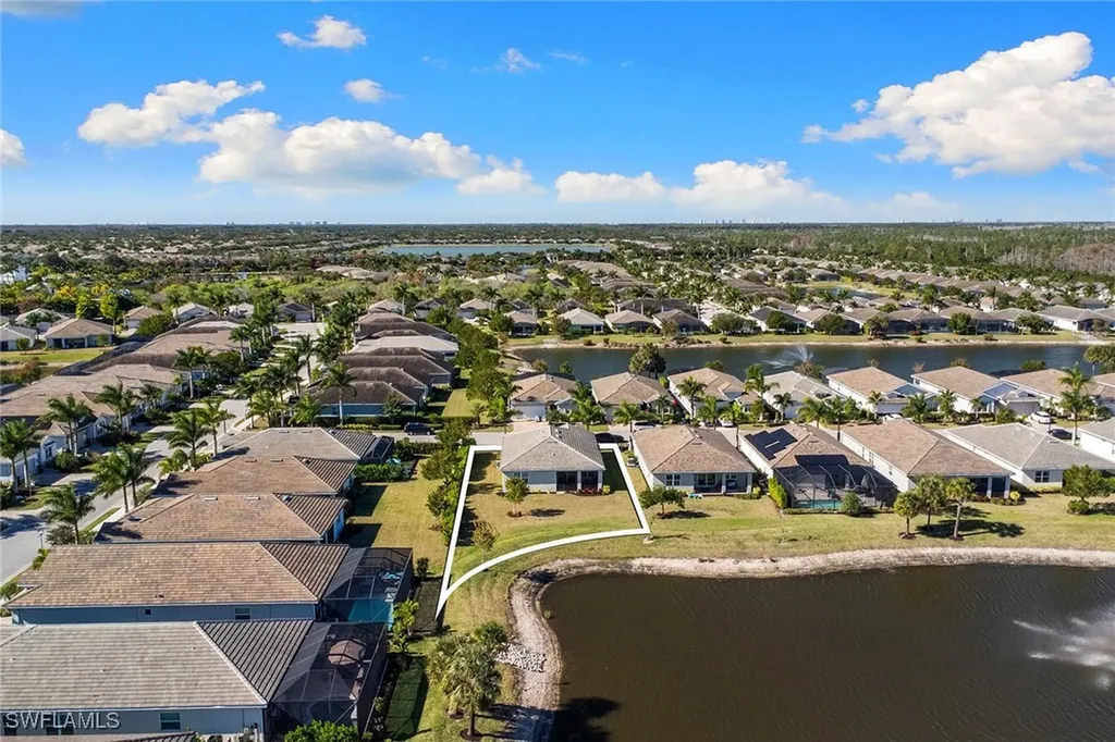 28000 Captiva Shell Loop Bonita Springs FL 34135