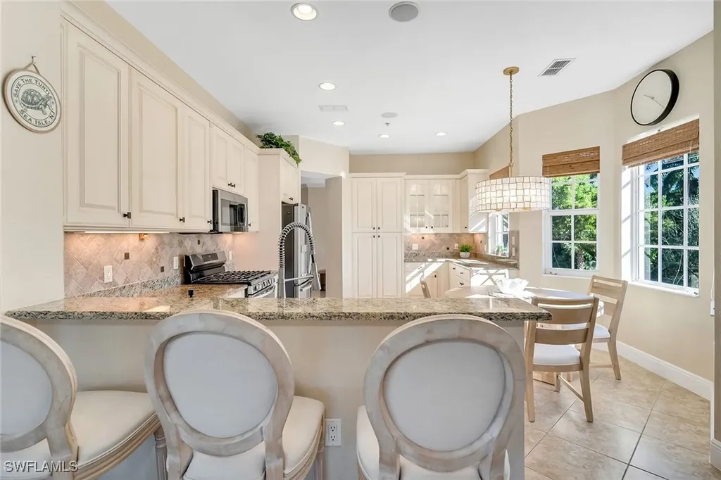 3710 Montreux Lane Naples FL 34114