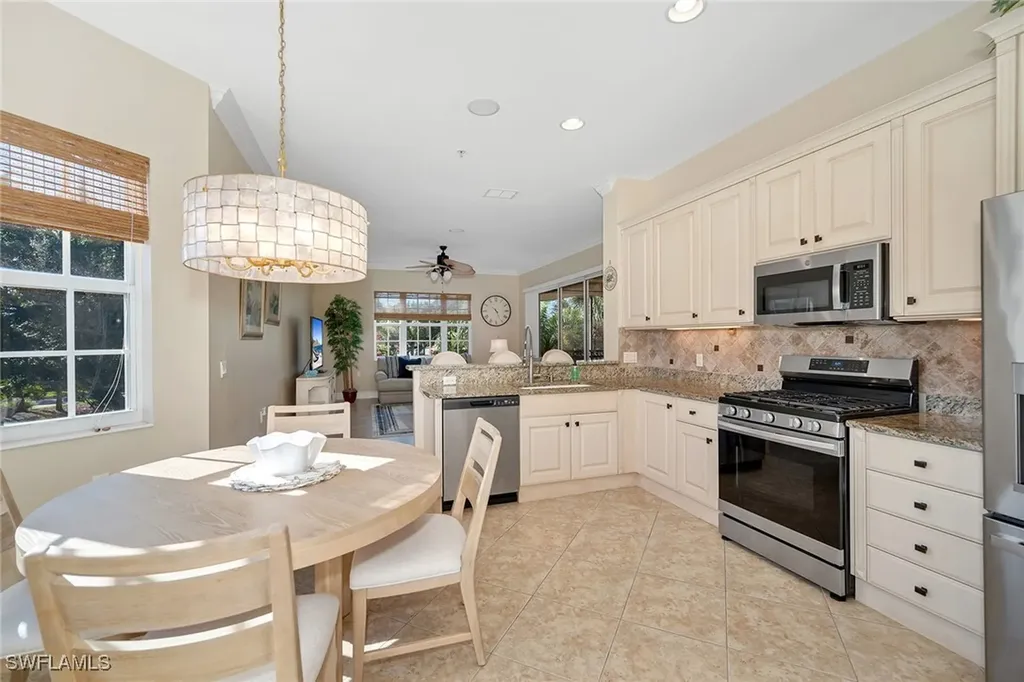 3710 Montreux Lane Naples FL 34114