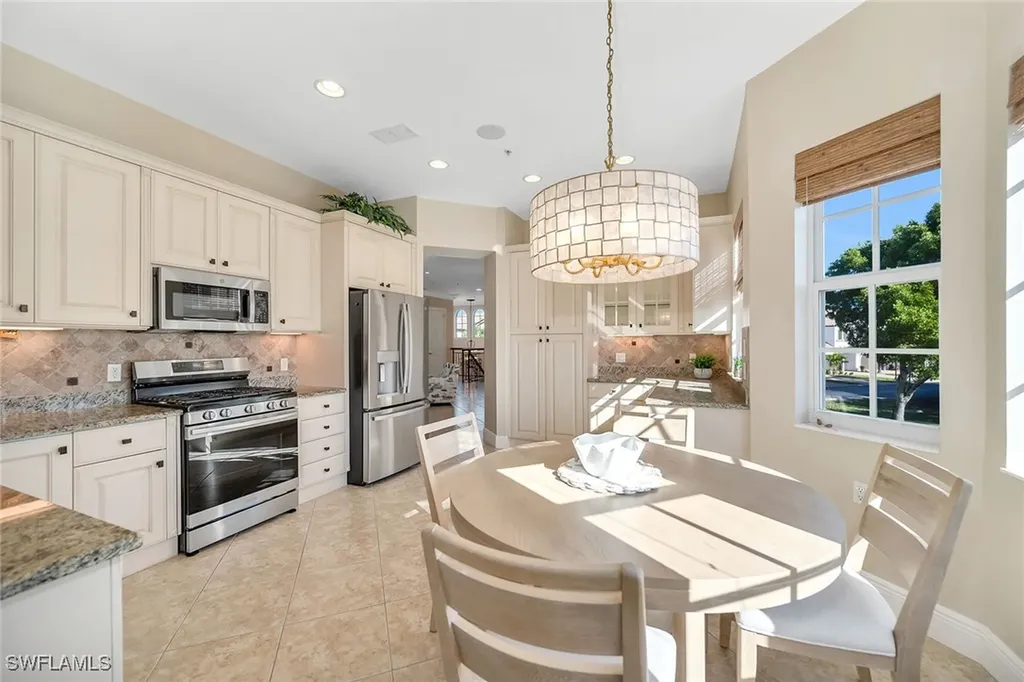 3710 Montreux Lane Naples FL 34114