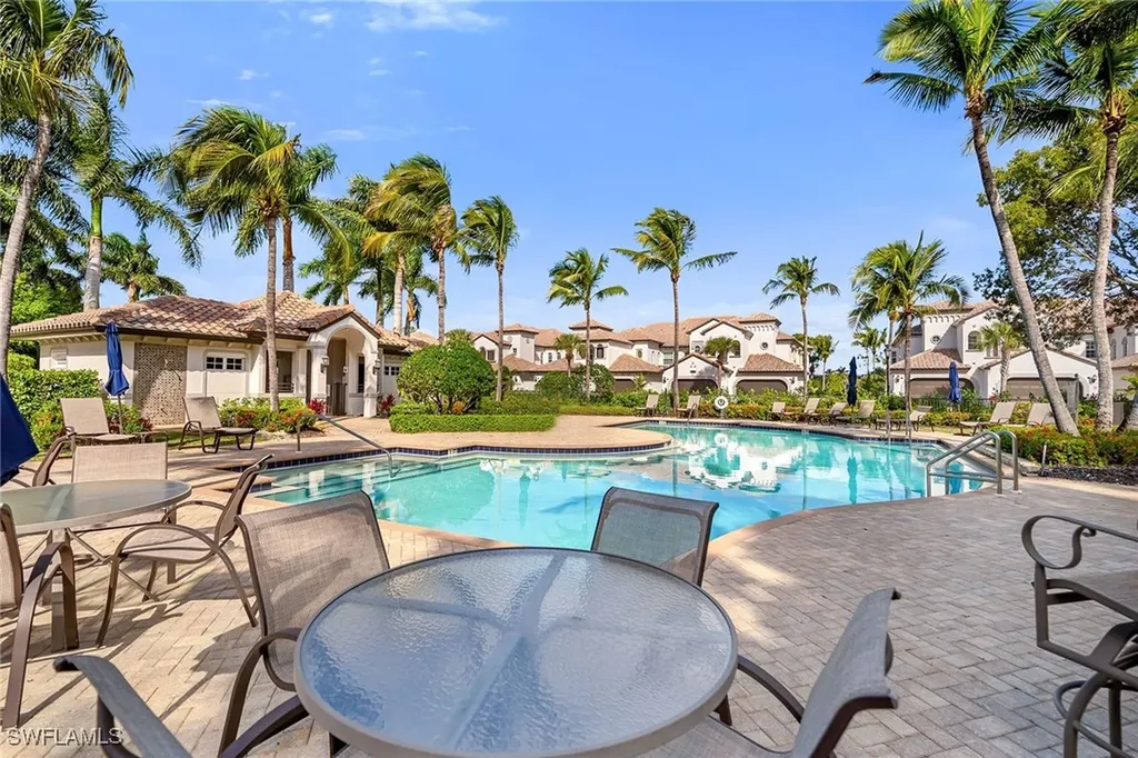 3710 Montreux Lane Naples FL 34114