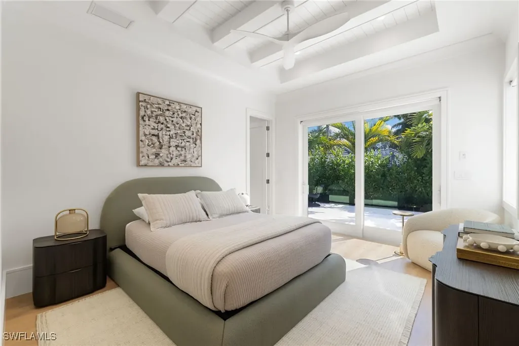 660 Wedge Drive Naples FL 34103