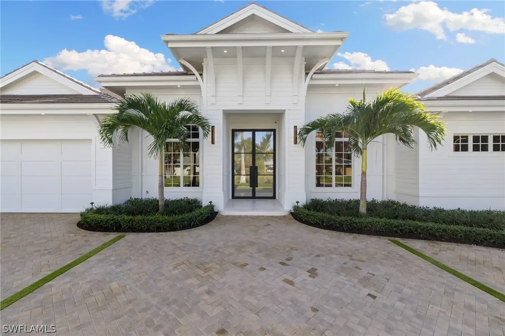 660 Wedge Drive Naples FL 34103