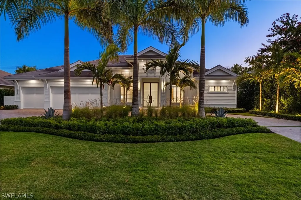 660 Wedge Drive Naples FL 34103