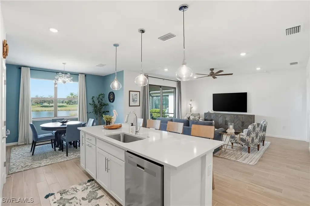 1657 Serena Avenue Naples FL 34120